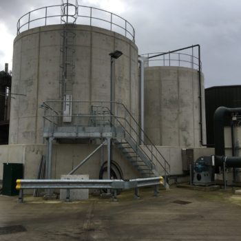 Remmers Epoxy MT100 was then spray applied to all surfaces and back rolled to force into pores and profile.