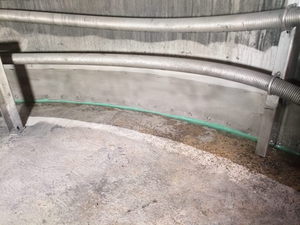 Leaking Food Waste Tank Sealing 06