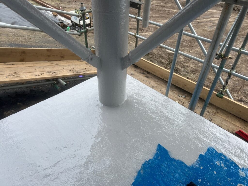 Surge Pond Steelwork Coating Norfolk 19 Second Coat Protective Coating In Contrasting Colour
